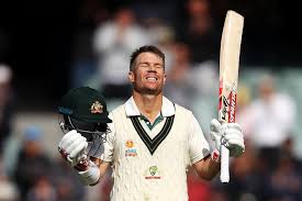 How tall is David Warner?